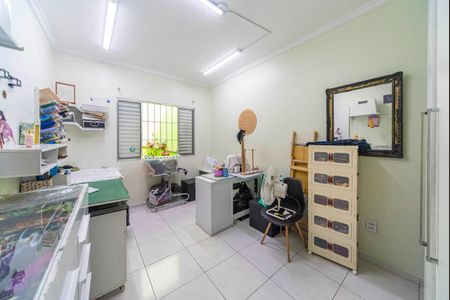 Casa à venda com 204m², 4 quartos e 2 vagasQuarto 3