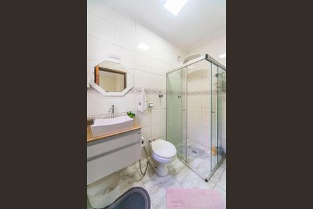 Casa à venda com 204m², 4 quartos e 2 vagasBanheiro do Quarto 1