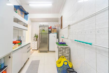 Casa à venda com 204m², 4 quartos e 2 vagasÁrea de serviço 