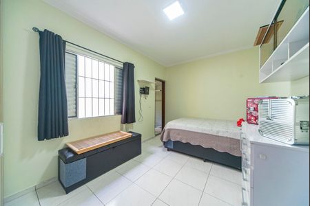 Casa à venda com 204m², 4 quartos e 2 vagasQuarto 1