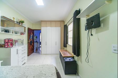 Casa à venda com 204m², 4 quartos e 2 vagasQuarto 1