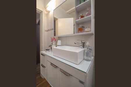 Apartamento à venda com 97m², 3 quartos e sem vagaBanheiro Social