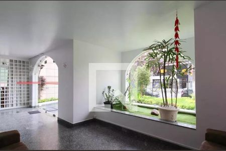 Apartamento à venda com 65m², 2 quartos e 1 vagaHall social