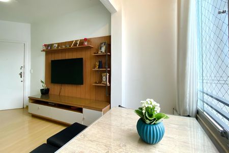 Apartamento à venda com 85m², 3 quartos e 1 vaga Apartamento à venda com 85m², 3 quartos e 1 vagaVaranda da Sala