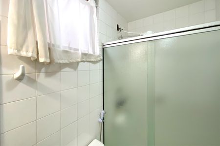 Apartamento à venda com 85m², 3 quartos e 1 vaga Apartamento à venda com 85m², 3 quartos e 1 vagaBanheiro da Suíte 1