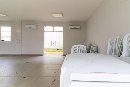 Apartamento para alugar com 60m², 2 quartos e 1 vagaÁrea comum - Salão de festas