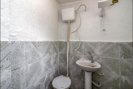 banheiro_1 de casa para alugar com 1 quarto, 49m² em Jardim Vergueiro (sacoma), São Paulo