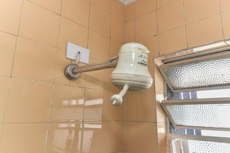 Casa à venda com 220m², 3 quartos e 2 vagas Casa à venda com 220m², 3 quartos e 2 vagasBanheiro Social