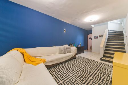 Casa à venda com 220m², 3 quartos e 2 vagasSala