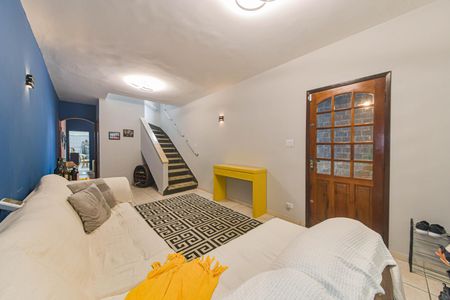 Casa à venda com 220m², 3 quartos e 2 vagasSala