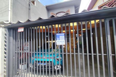 Casa à venda com 220m², 3 quartos e 2 vagasPlaquinha