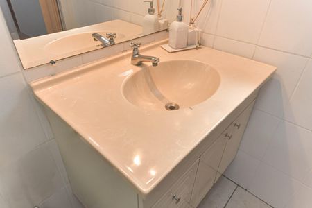 Casa à venda com 220m², 3 quartos e 2 vagas Casa à venda com 220m², 3 quartos e 2 vagasBanheiro da Suíte