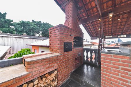 Casa à venda com 220m², 3 quartos e 2 vagasVaranda