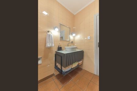 Casa à venda com 220m², 3 quartos e 2 vagasBanheiro Social