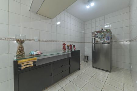 Casa à venda com 220m², 3 quartos e 2 vagasCozinha