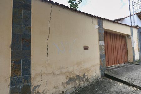 Casa à venda com 400m², 3 quartos e 1 vagaFachada