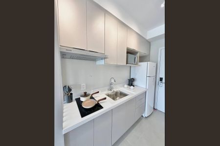 Cozinha de apartamento à venda com 1 quarto, 29m² em Santo Amaro, São Paulo
