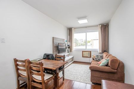 Sala  de apartamento para alugar com 2 quartos, 70m² em Higienópolis, Porto Alegre