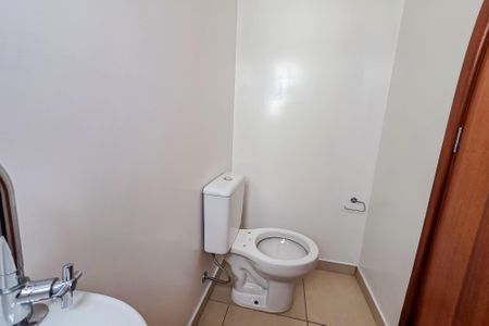 Apartamento à venda com 169m², 2 quartos e 3 vagas Apartamento à venda com 169m², 2 quartos e 3 vagasBanheiro de serviço