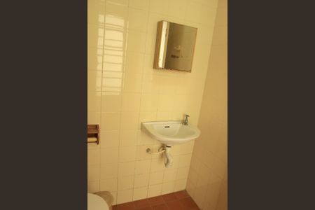 Casa para alugar com 270m², 3 quartos e 4 vagasBanheiro da lavanderia