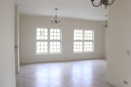 Sala de casa para alugar com 4 quartos, 200m² em Vila Galvão, Guarulhos