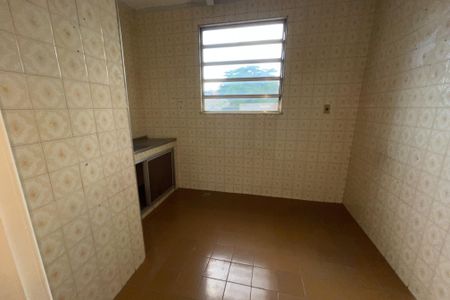 Cozinha de casa para alugar com 1 quarto, 55m² em Engenho do Porto, Duque de Caxias