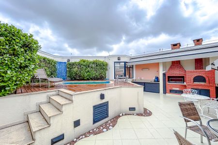 Apartamento à venda com 330m², 4 quartos e 4 vagasÁrea externa