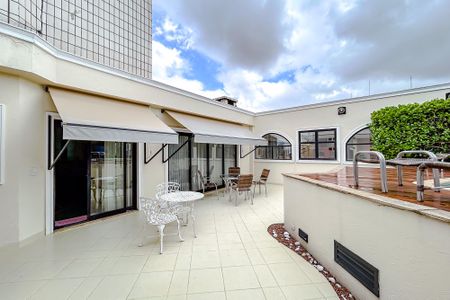 Apartamento à venda com 330m², 4 quartos e 4 vagasÁrea externa