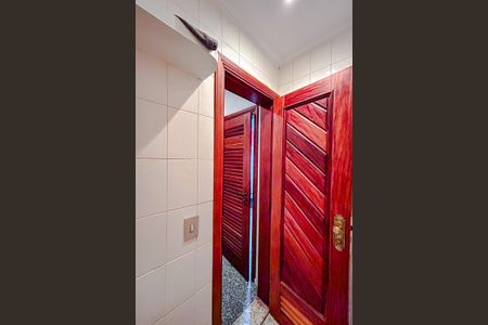 Apartamento à venda com 330m², 4 quartos e 4 vagasBanheiro de serviço