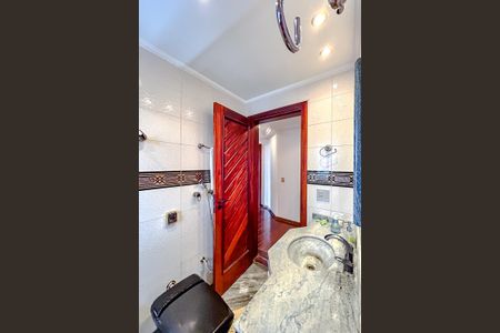 Apartamento à venda com 330m², 4 quartos e 4 vagasBanheiro