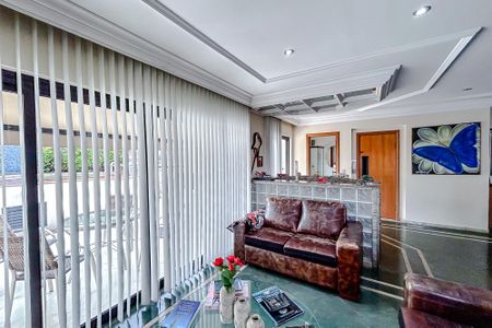 Apartamento à venda com 330m², 4 quartos e 4 vagasÁrea gourmet