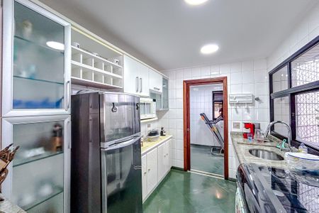 Apartamento à venda com 330m², 4 quartos e 4 vagasCozinha da Área gourmet