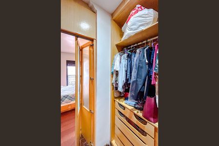 Apartamento à venda com 330m², 4 quartos e 4 vagasCloset da suíte 1