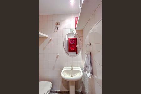 Apartamento à venda com 330m², 4 quartos e 4 vagasBanheiro de serviço