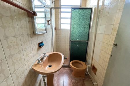 Banheiro de casa para alugar com 1 quarto, 55m² em Engenho do Porto, Duque de Caxias