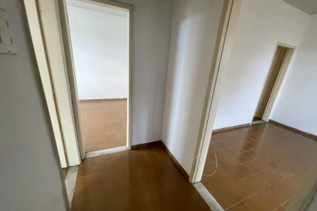 Casa para alugar com 55m², 2 quartos e 1 vaga Casa para alugar com 55m², 2 quartos e 1 vagaCorredor
