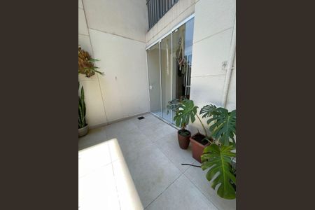 Apartamento à venda com 60m², 2 quartos e 1 vaga Apartamento à venda com 60m², 2 quartos e 1 vagaÁrea externa