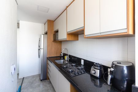 Cozinha e Área de Serviço de apartamento para alugar com 2 quartos, 44m² em Vila Nova Bonsucesso, Guarulhos