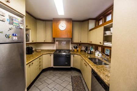 Casa de condomínio à venda com 650m², 5 quartos e 8 vagasCozinha