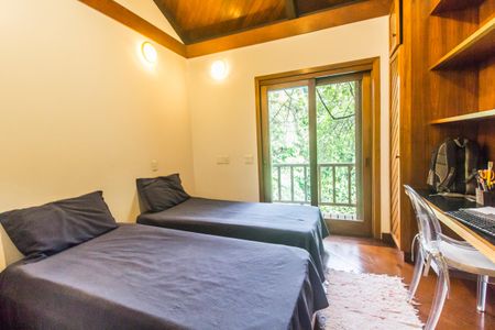 Casa de condomínio à venda com 650m², 5 quartos e 8 vagasQuarto 1