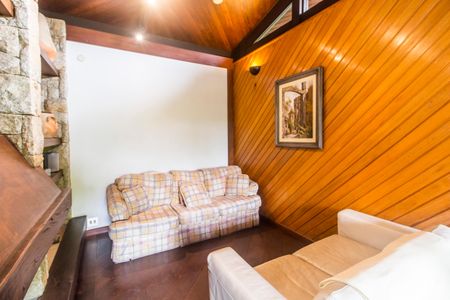Casa de condomínio à venda com 650m², 5 quartos e 8 vagasSala