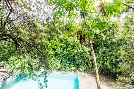 Casa de condomínio à venda com 650m², 5 quartos e 8 vagasVista da Varanda Quarto 2