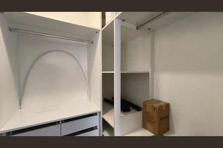 Apartamento à venda com 86m², 3 quartos e 2 vagasCloset do Quarto 2