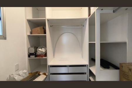 Apartamento à venda com 86m², 3 quartos e 2 vagasCloset do Quarto 2
