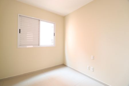 Quarto 1 de apartamento para alugar com 3 quartos, 88m² em Santa Maria, Uberlândia