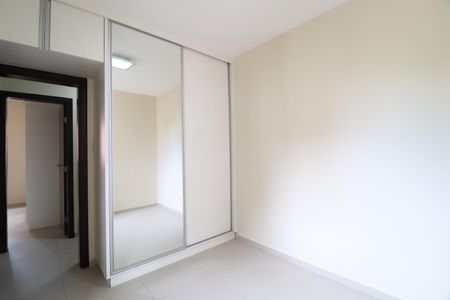 Quarto 2 de apartamento para alugar com 3 quartos, 88m² em Santa Maria, Uberlândia