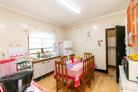 Casa à venda com 86m², 2 quartos e 2 vagasCozinha