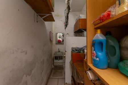 Casa à venda com 86m², 2 quartos e 2 vagasLavabo