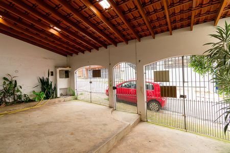 Casa à venda com 86m², 2 quartos e 2 vagasGaragem