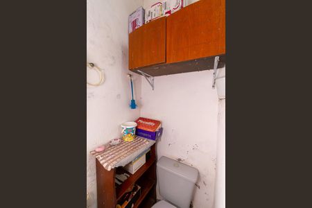 Casa à venda com 86m², 2 quartos e 2 vagasLavabo